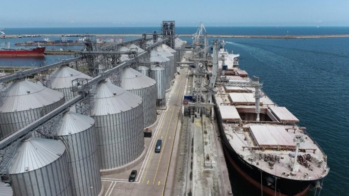 O companie din Ucraina cere dublarea transporturilor de cereale prin Portul Constanța