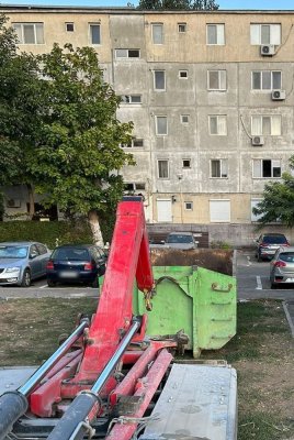Containerele speciale pentru deșeuri voluminoase, amplasate pe strada Pescarilor