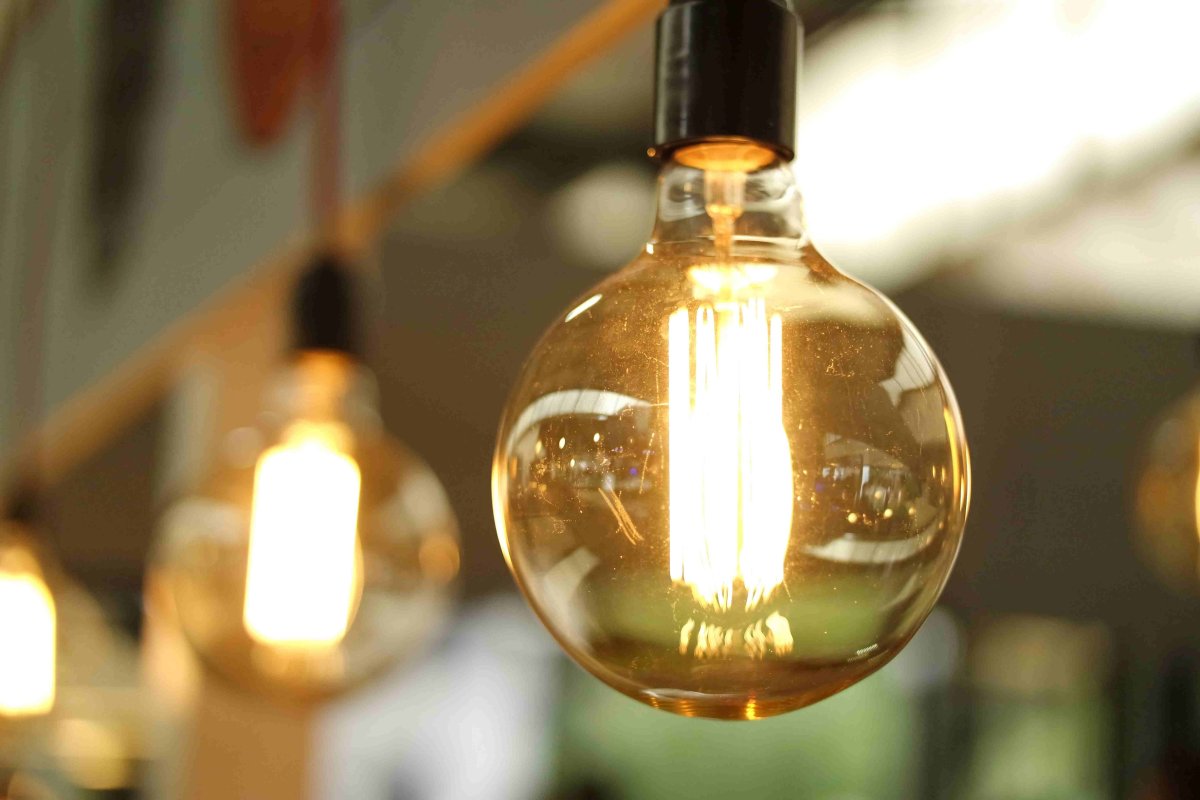 Ghidul electricianului amator – cum functioneaza reteaua electrica de la tine din casa?