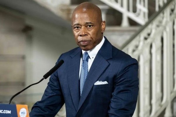 Criza cauzată de migraţie va distruge New York-ul, afirmă primarul său democrat