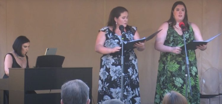 Fiicele ambasadorului Marii Britanii în România au susţinut un concert în sprijinul refugiaţilor ucraineni