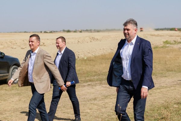 Contracte de aproape 3,5 miliarde de lei pentru trei obiective de infrastructură rutieră au fost semnate