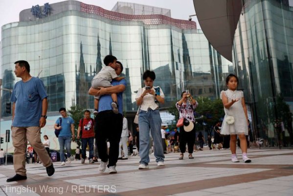 Beijingul intenţionează să interzică îmbrăcămintea care 