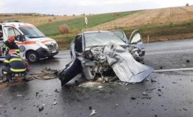 Accident grav pe DN 67, cu un mort și doi răniți! Video 