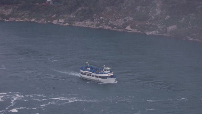 Un grup de români a rămas blocat pe un feribot între insulele Skiathos și Volos din cauza furtunilor