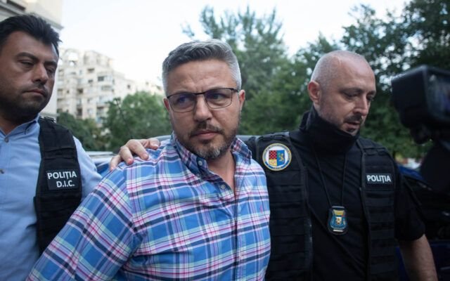 Patronii staţiei GPL din Crevedia, scoși din arest și duși din nou la audieri 