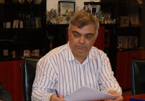 Directorul adjunct al ASSMB, reţinut de DNA