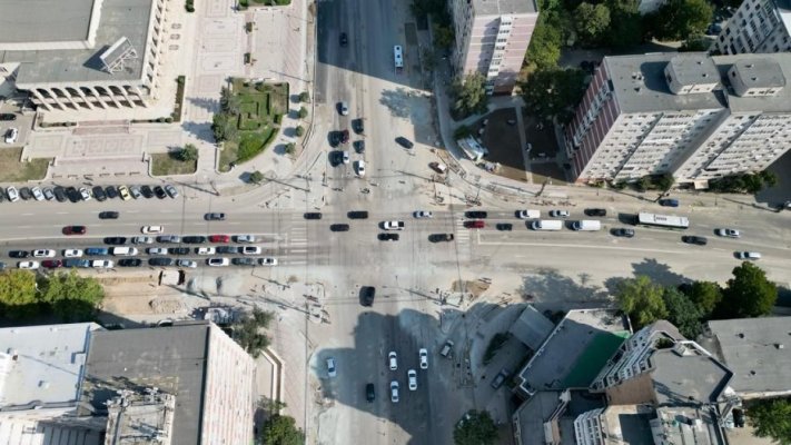 Încep lucrările de reabilitare și în zona Casei de Cultură