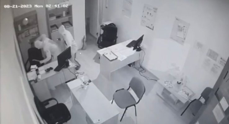 Spargere ca-n filme la două instituții de creditare! VIDEO