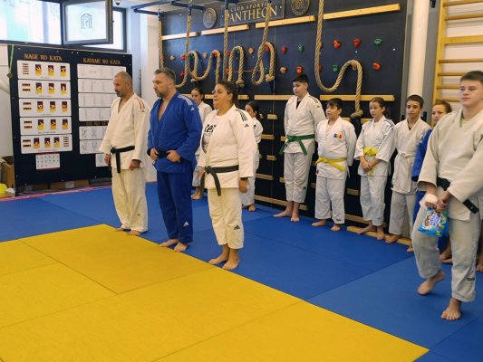 Zeci de sportivi s-au antrenat împreună de Ziua Internațională a Judo-ului, la Constanța