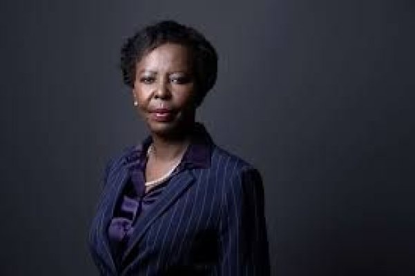 Louise Mushikiwabo, secretara generală a Francofoniei - decorată cu Ordinul Naţional ''Steaua României''