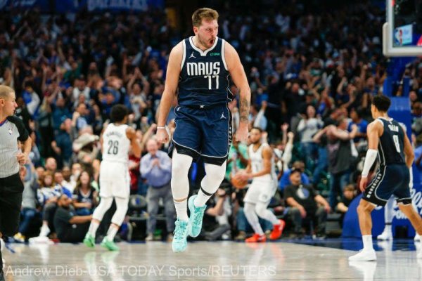 Baschet: NBA - Luka Doncic, autor a 48 de puncte pentru Dallas Mavericks