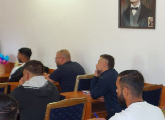 A sunat clopoțelul și pentru deținuții de la Poarta Albă