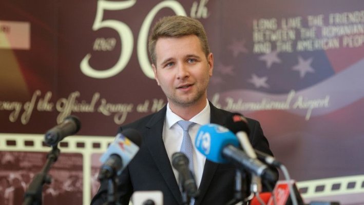 Fostul director general al Companiei Naționale Aeroporturi București, trimis în judecată