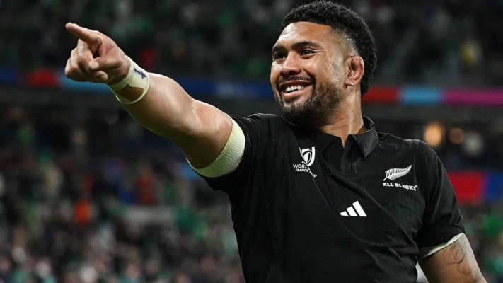 Neozeelandezul Ardie Savea, desemnat jucătorul anului 2023 de World Rugby