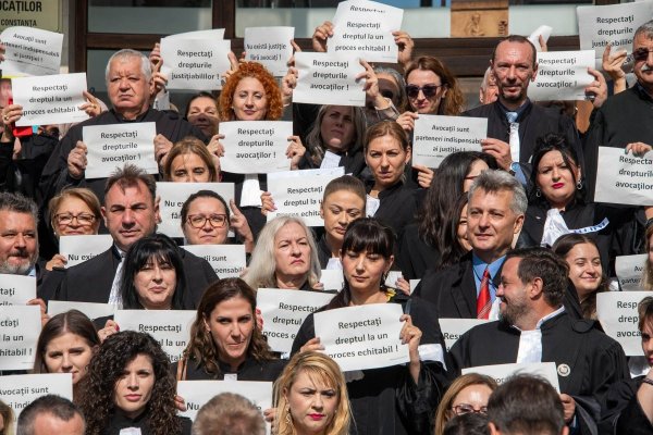 Protest la Baroul Constanța! „O zi fără avocați! Ziua în care justiția nu există”