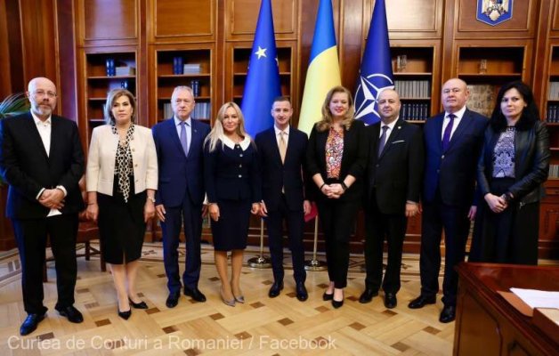 Noii consilieri de conturi numiţi de Parlament şi-au preluat luni mandatul