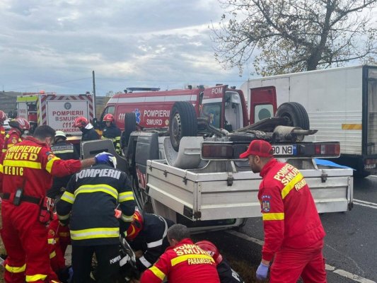 Trei eleve lovite din plin de o camionetă. Şoferul era băut