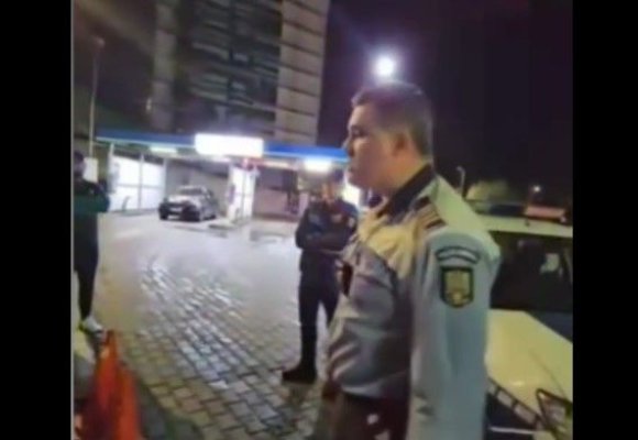 Fostul preot Balaș, scandal la OMV Pescărie cu un bombardier și cu polițiștii! Video