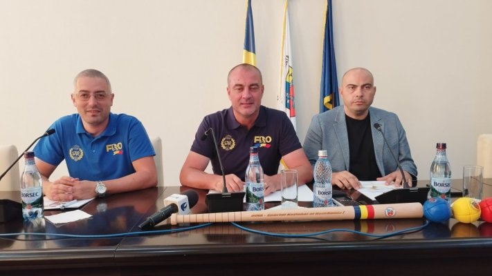Federaţia Română de Oină a lansat caravana 'Redescoperă Oina' la Constanţa