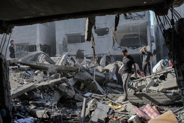 Israelul ignoră cererile de armistițiu: nu are de gând să reducă raidurile din Gaza