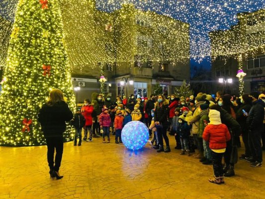 Primăria Mihail Kogălniceanu, contract pentru iluminatul festiv de sărbători