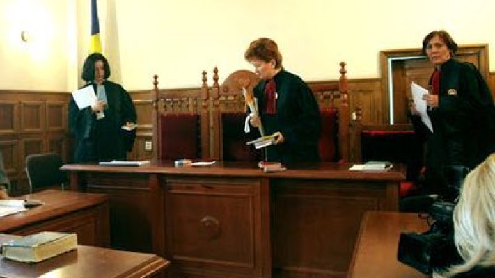 Majorările salariale ale judecătorilor și procurorilor vor fi eșalonate până în 2029