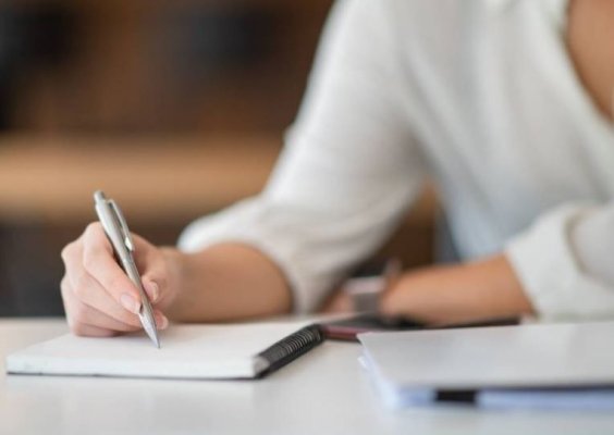 Profesorii, obligați să depună anual declarații de interese în care să menționeze meditațiile şi şcolile de unde provin elevii