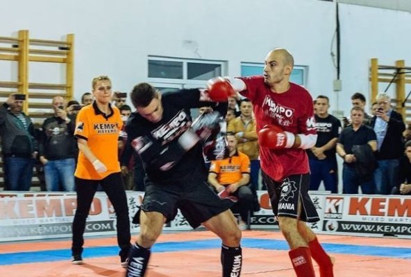 Motociclistul care l-a bătut pe Mircea Badea în ring, aproape să fie ucis în plină stradă