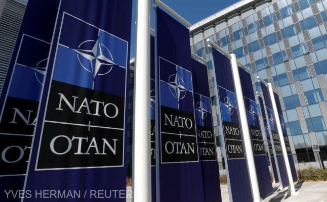 Miniştrii de externe din NATO se reunesc pentru a discuta despre războiul din Ucraina şi tensiunile Serbia-Kosovo