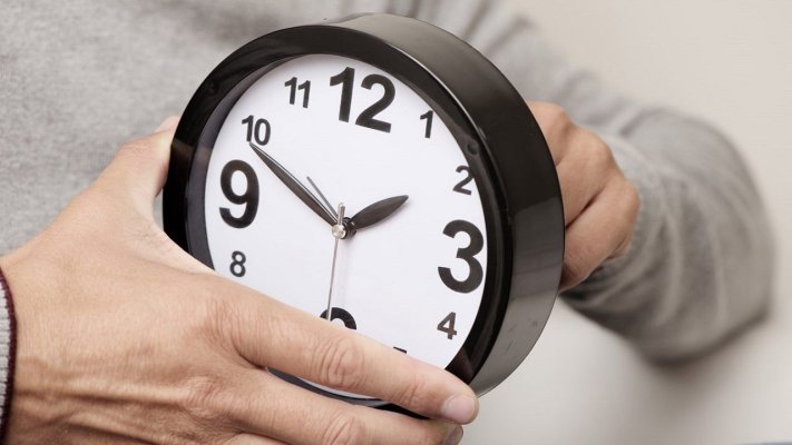 Uniunea Europeană ar putea relua discuțiile privind eliminarea schimbării orei de iarnă