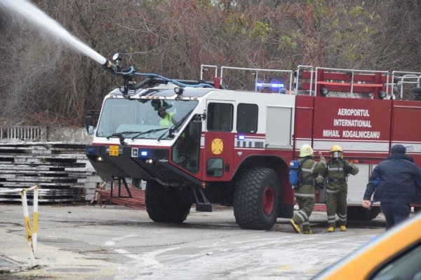 Un pompier de la Aeroportul Mihail Kogălniceanu a venit beat mort la program