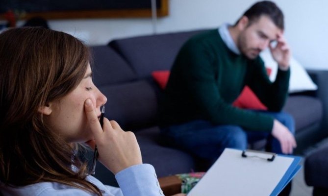 Europenii consideră promovarea sănătăţii mintale la fel de importantă ca promovarea sănătăţii fizice