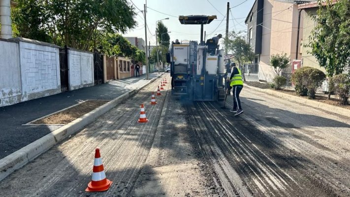 Au început lucrările de frezare a carosabilului pe strada Maramureș