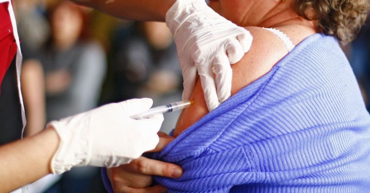 INSP: 100 de persoane au fost vaccinate anti-COVID în ultima săptămână