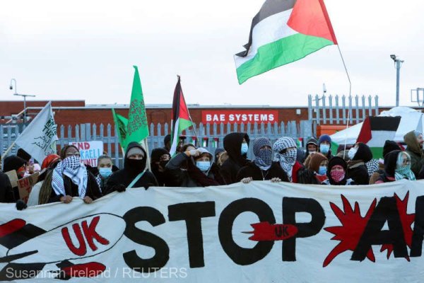 Israel-Hamas: Manifestanţi pro-palestinieni blochează accesul la o fabrică de armament din Anglia