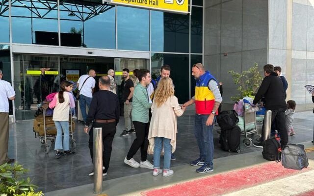 86 de români și familiile acestora au fost evacuați din Fâșia Gaza