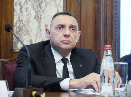 Şeful Agenţiei de Informaţii şi Securitate a Serbiei a demisionat după ce a fost sancționat 