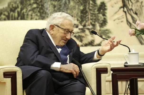 Henry Kissinger, fostul secretar de stat al SUA, a murit
