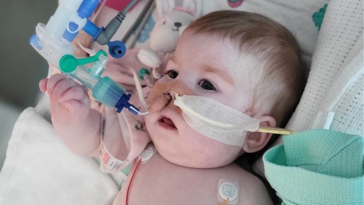 Fetiţa din Marea Britanie afectată de o boală mitocondrială incurabilă şi deconectată de la aparate a murit
