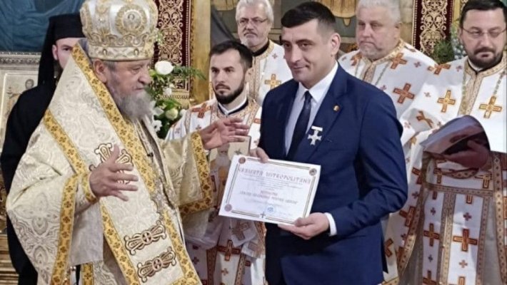 George Simion a primit „Crucea Șaguniană” de la Mitropolitul Ardealului  