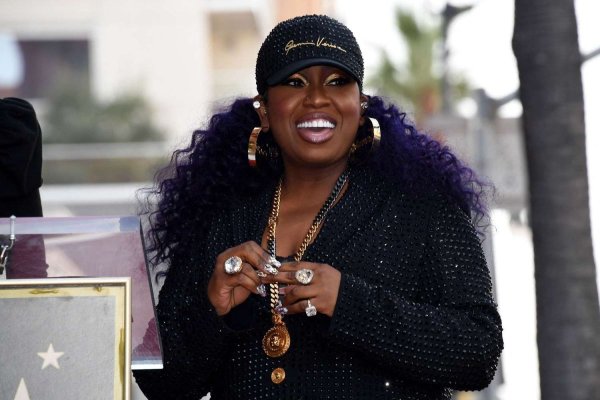 Missy Elliott, Kate Bush și Willie Nelson au fost incluși în Rock & Roll Hall of Fame
