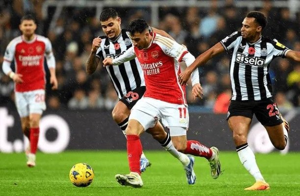 Newcastle United a învins-o pe Arsenal Londra după un gol controversat