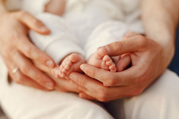 Un hotel recompensează cu peste 2.000 de euro turiștii care concep bebeluși în timpul sejurului