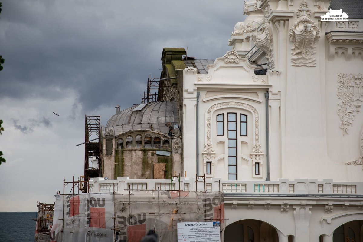 Se opresc lucrarile pentru restaurarea Cazinoului din Constanta!