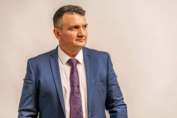 Un fost consilier local, dat în judecată pentru construcția ilegală a unei clădiri în Vama Veche 
