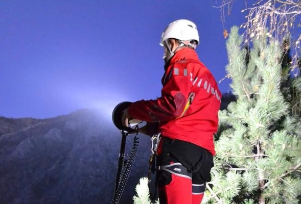 Ucrainean căutat cu drone, după ce s-a rătăcit în Munţii Maramureşului, încercând sa treacă granița