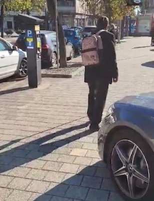 De profesie...milog! Un cersetor olog, demascat de polițiștii din Constanța. Video