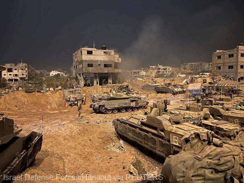 Încă două persoane cu dublă cetăţenie, israeliană şi română, sunt ostatice în Fâşia Gaza