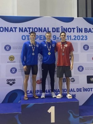 Patrick Sebastian Dinu de la CSM Constanța l-a învins pe David Popovici la Campionatul Național de înot în bazin scurt !